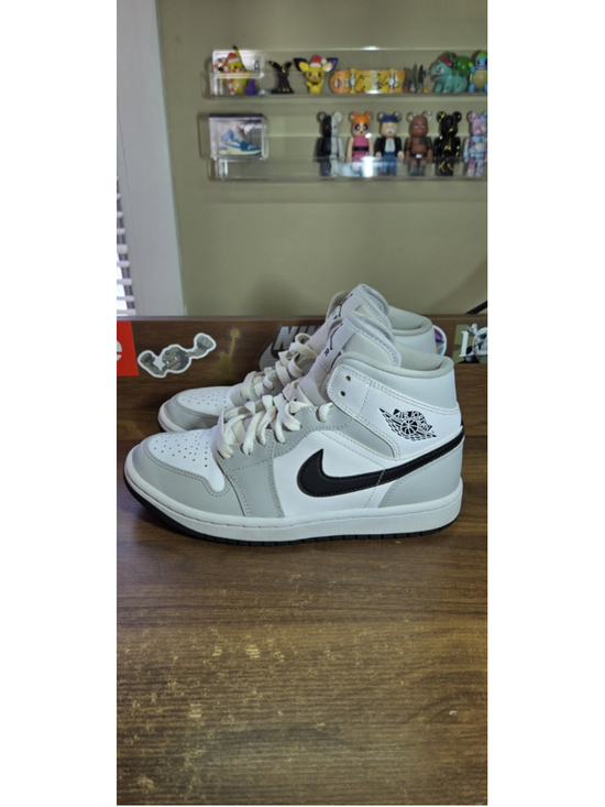 Jordan Shoes - Nike Air Jordan 1 Mid Grey Fog BQ6472-015 Size 6.5w/5y